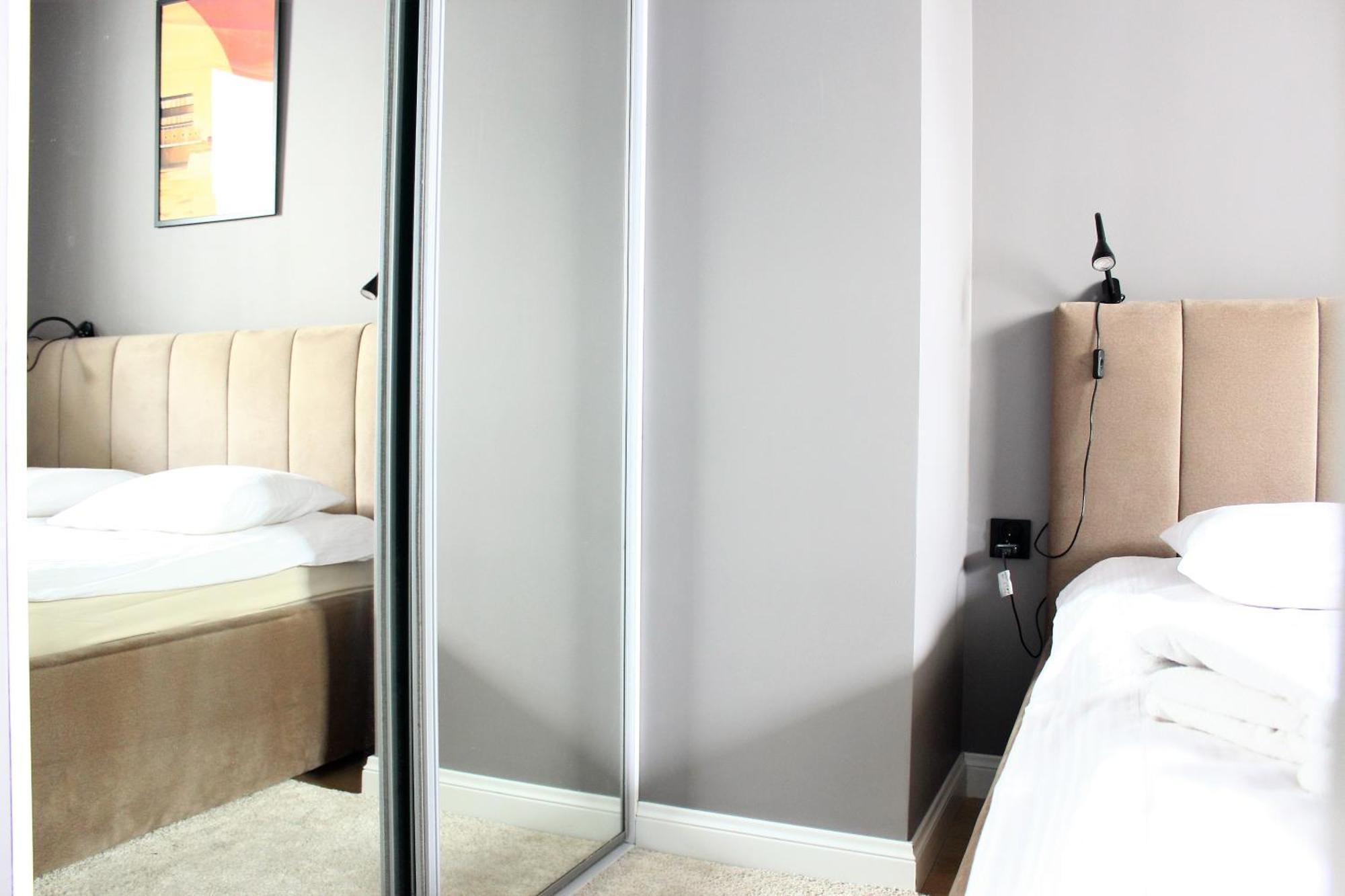 ורשה Labo Apartment Bliska Wola - Parking, Klimatyzacja מראה חיצוני תמונה